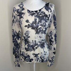 silence + noise Blue and White Open Knit Floral Long-Sleeve Knit Top. Large
